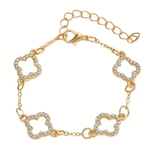 Jewelry - Goldtone Clover Bracelet with Crystal Accents